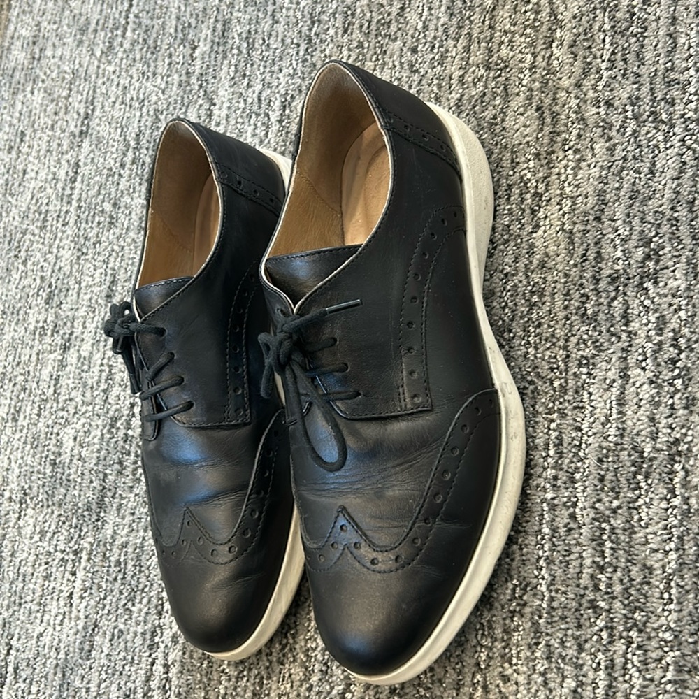 Women’s Geox Lace up shoes - Picture 1 of 3